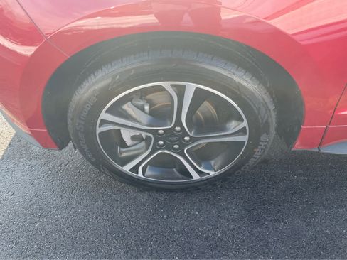 Used 2023 Ford Edge ST image 9