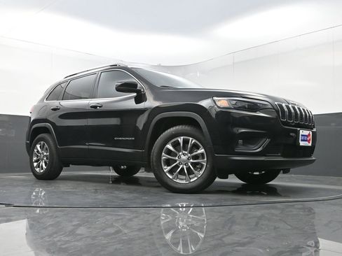 Used 2021 Jeep Cherokee Latitude Lux w/ Sun & Sound Group image 23