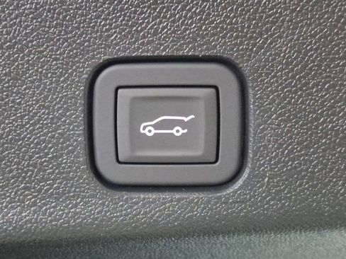 New 2026 Chevrolet Traverse RS w/ LPO, Floor Liner Package FWD image 26