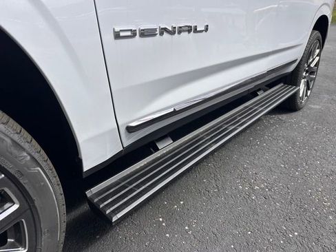 New 2026 GMC Yukon Denali Ultimate image 19