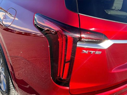 Used 2023 Cadillac XT6 Premium Luxury w/ Technology Package image 31