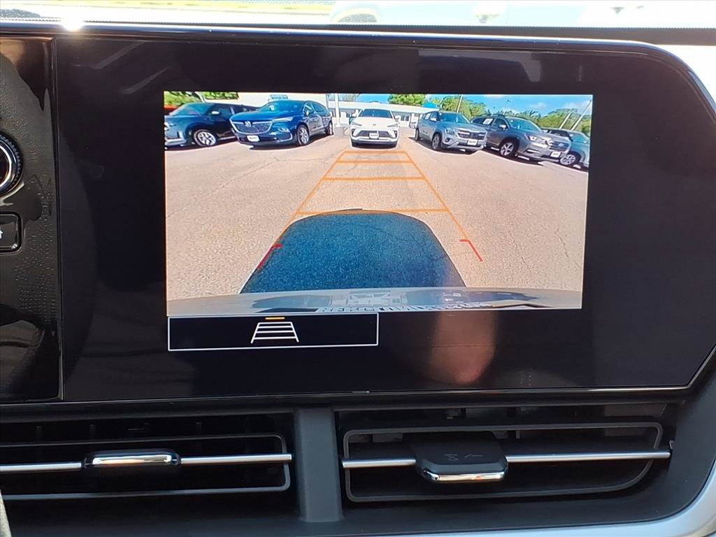 Used 2026 Chevrolet Trax LS w/ Driver Confidence Package FWD image 28
