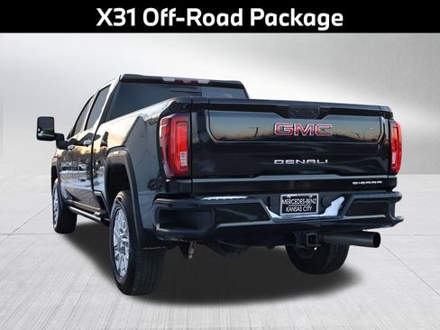 Used 2022 GMC Sierra 2500 Denali w/ Denali Ultimate Package image 8
