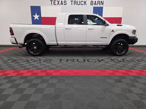 Used 2021 RAM 2500 Laramie w/ Night Edition AWD/4WD image 13