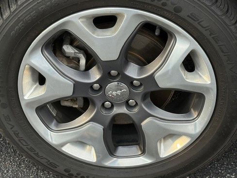 Used 2020 Jeep Compass Limited image 12