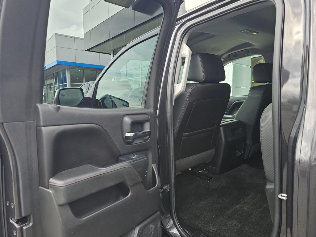 Used 2016 GMC Sierra 1500 SLT w/ All-Terrain Package AWD/4WD image 19
