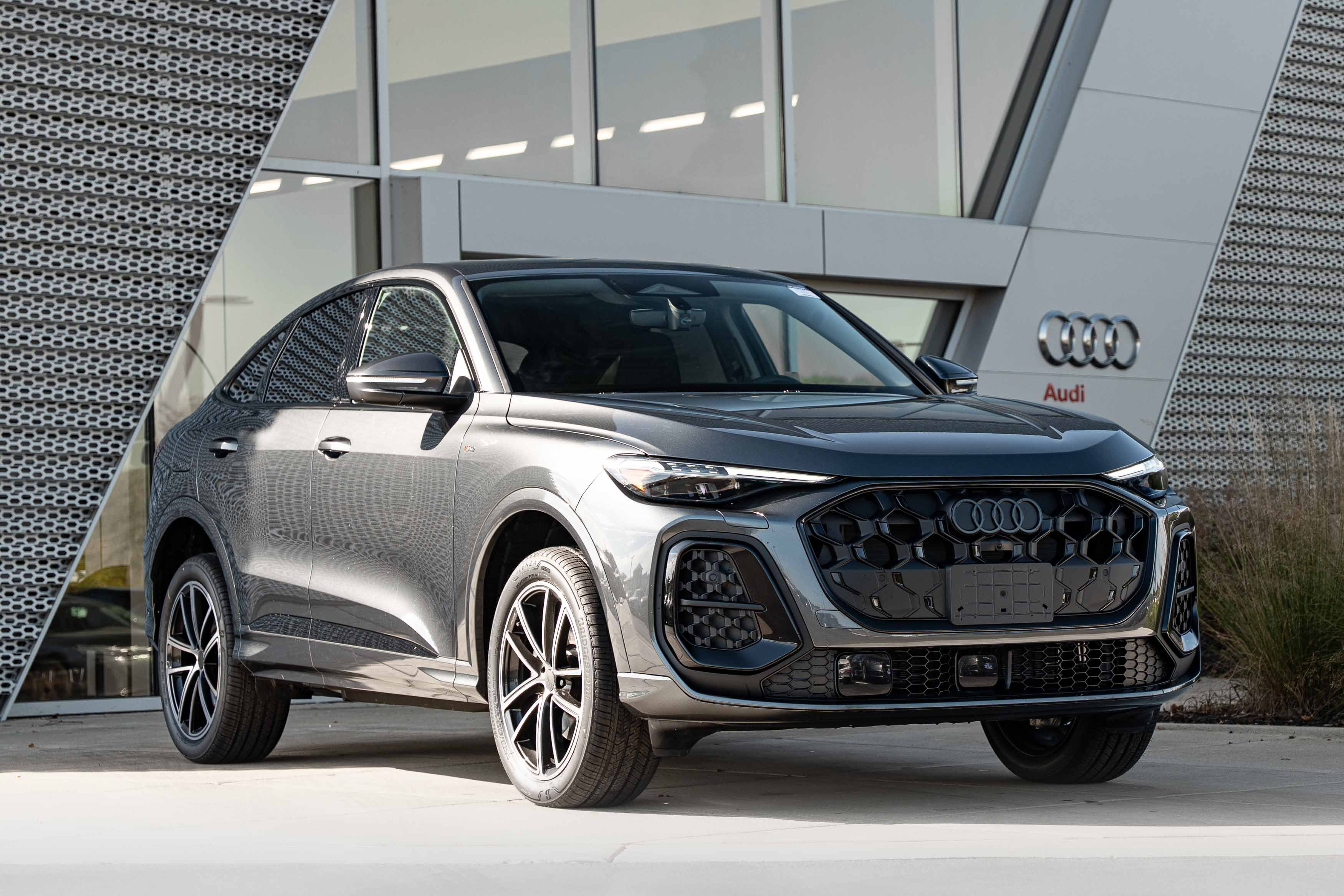 New 2026 Audi Q5 Premium Plus AWD/4WD image 1