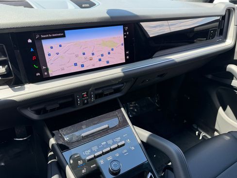 New 2026 Porsche Cayenne AWD/4WD image 28