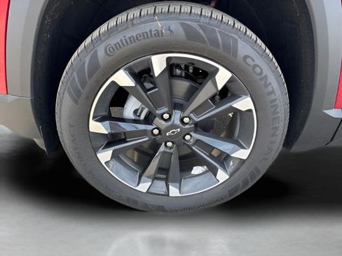 New 2026 Chevrolet Equinox RS AWD/4WD image 9