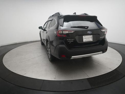 Used 2025 Subaru Outback Limited AWD/4WD image 35