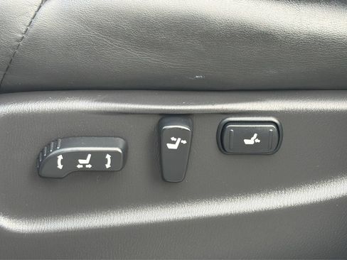 Used 2015 INFINITI QX80 4WD w/ Deluxe Technology Package image 19