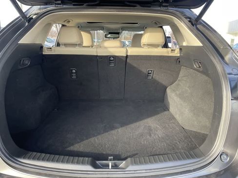 Used 2019 MAZDA CX-5 Touring image 17