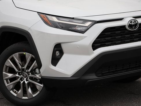 Certified 2025 Toyota RAV4 XLE Premium image 6