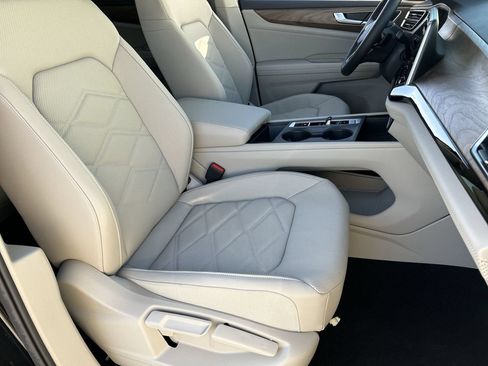 New 2026 Volkswagen Atlas SE FWD image 7