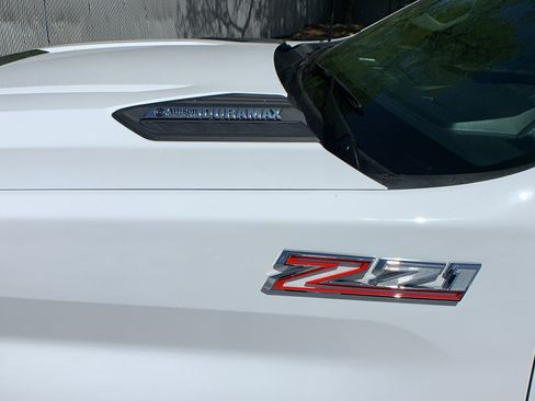 Used 2024 Chevrolet Silverado 2500 LT AWD/4WD image 7