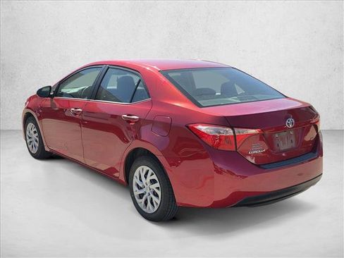 Used 2018 Toyota Corolla LE image 5