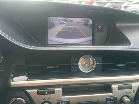 Used 2016 Lexus ES 350 w/ Accessory Package FWD image 27