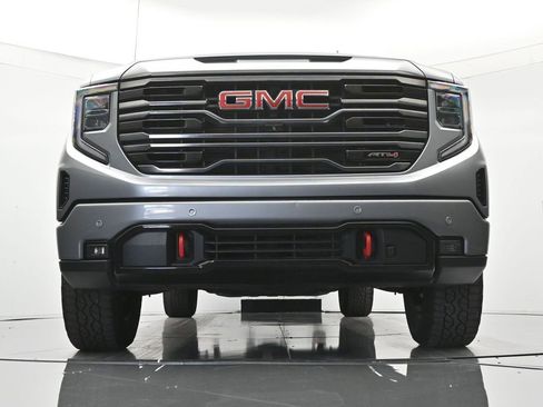 Used 2023 GMC Sierra 1500 AT4 w/ AT4 Premium Package AWD/4WD image 40