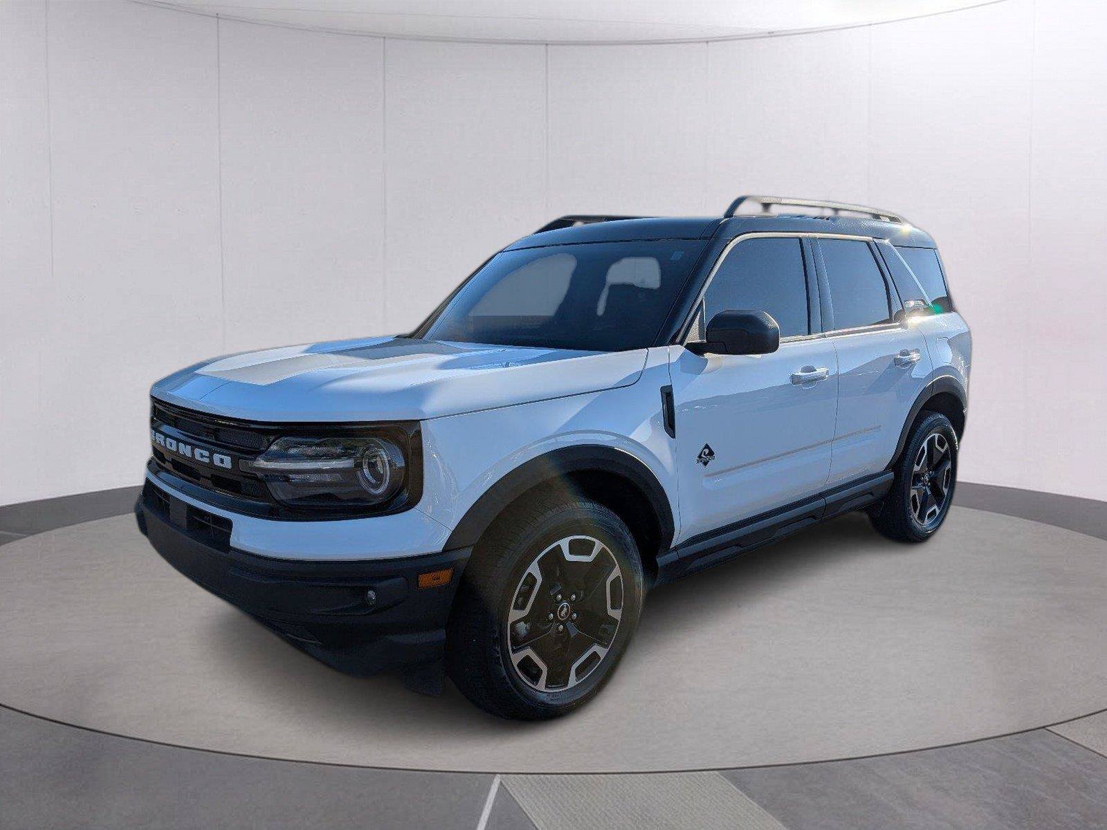 Used 2024 Ford Bronco Sport Outer Banks w/ Tech Package AWD/4WD image 1