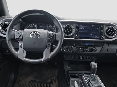 Used 2023 Toyota Tacoma TRD Off-Road AWD/4WD image 13