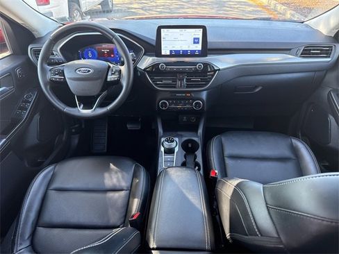 Used 2022 Ford Escape Titanium image 25