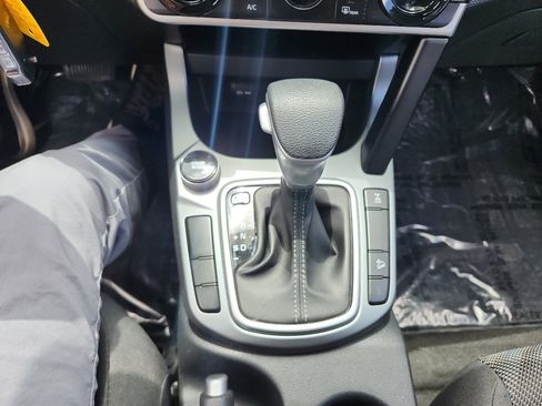 Used 2021 Kia Seltos LX AWD/4WD image 25