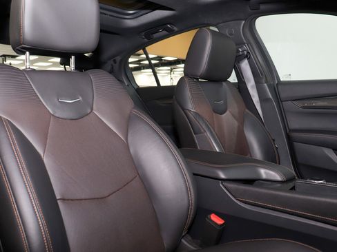 Used 2022 Cadillac CT5 Sport image 15