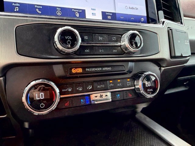 Used 2022 Ford F450 Platinum w/ FX4 Off-Road Package AWD/4WD image 13