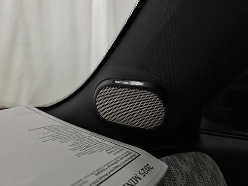 New 2025 MINI Cooper 2-Door Hardtop image 11