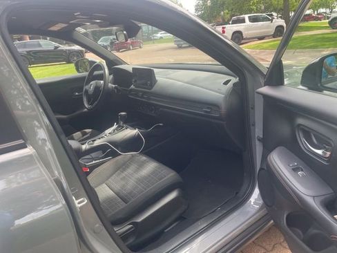 Used 2024 Honda HR-V Sport image 17