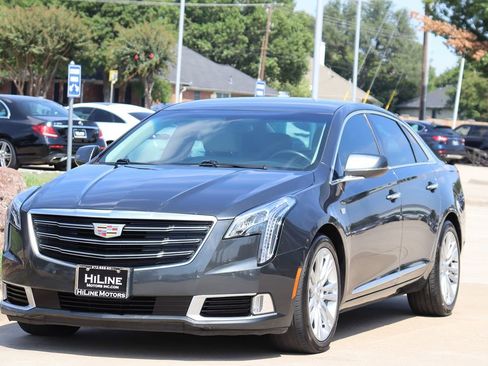 Used 2019 Cadillac XTS Luxury image 4