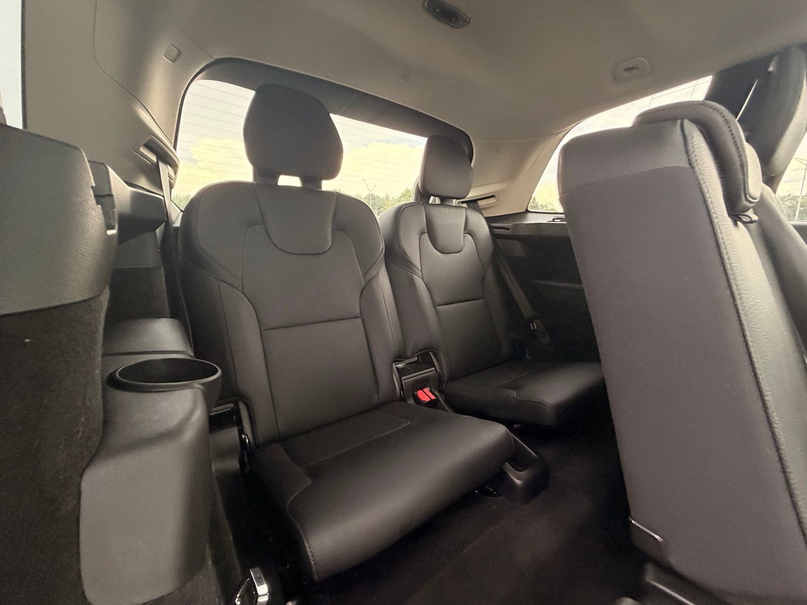 Used 2019 Volvo XC90 T6 Momentum w/ Advanced Package AWD/4WD image 15