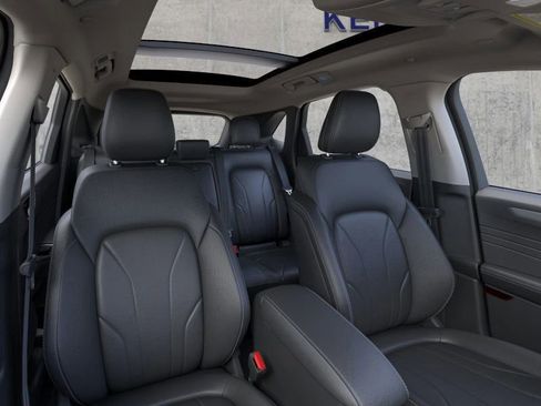 New 2025 Ford Escape SE w/ PHEV Premium Package image 10