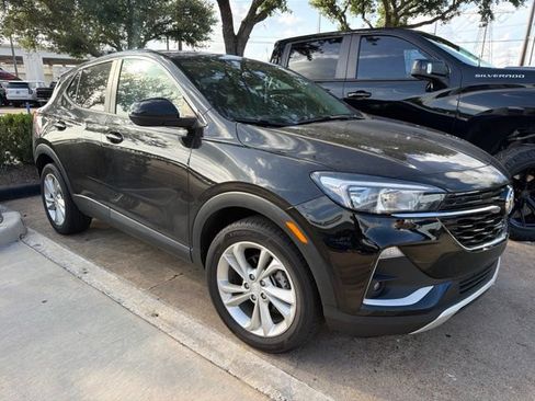 Used 2023 Buick Encore GX Preferred FWD image 1