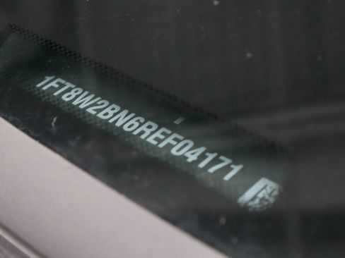 Certified 2024 Ford F250 Lariat w/ Chrome Package image 36