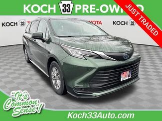 Used 2022 Toyota Sienna LE 360° Tour