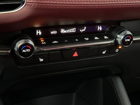 New 2026 MAZDA MAZDA3 2.5 S Hatchback w/ Premium Pkg FWD image 18