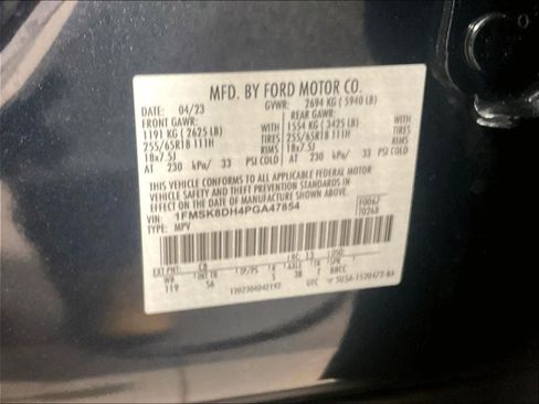 Used 2023 Ford Explorer XLT w/ Equipment Group 202A image 27