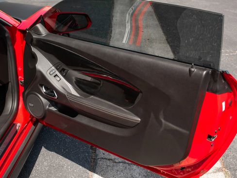 Used 2013 Chevrolet Camaro SS w/ SS Performance Package RWD image 24