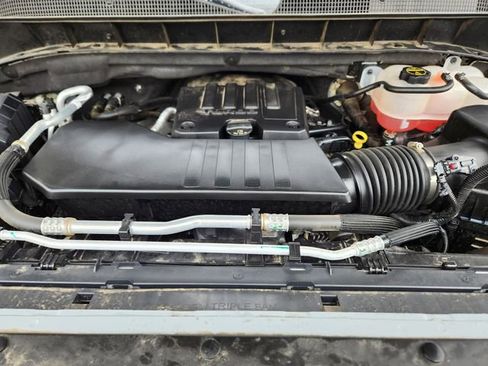 Used 2025 Chevrolet Silverado 1500 Custom image 23