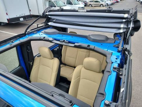 Used 2021 Jeep Wrangler Sport image 45