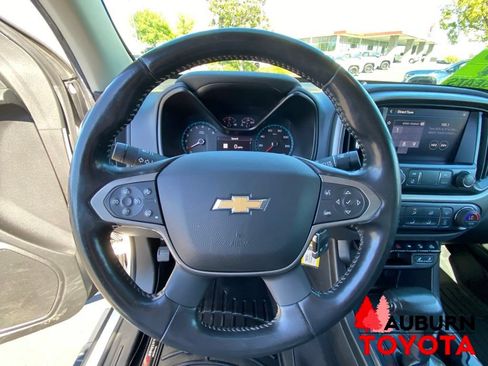 Used 2021 Chevrolet Colorado Z71 w/ Safety Package AWD/4WD image 36