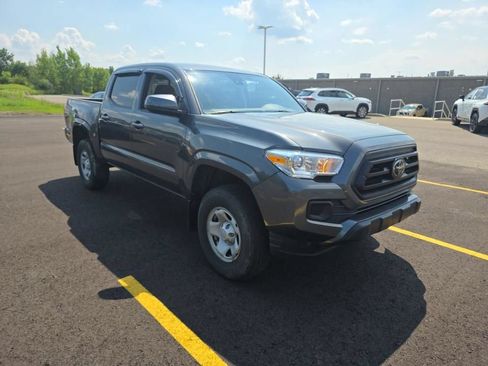 Used 2023 Toyota Tacoma SR AWD/4WD image 3