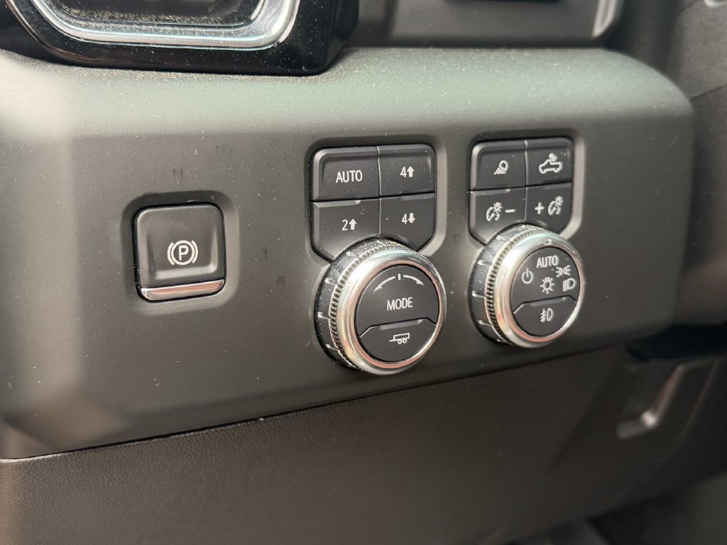 Used 2025 GMC Sierra 2500 Denali Ultimate AWD/4WD image 27