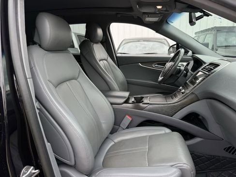 Used 2019 Lincoln Nautilus Reserve w/ Ultimate Package AWD/4WD image 28