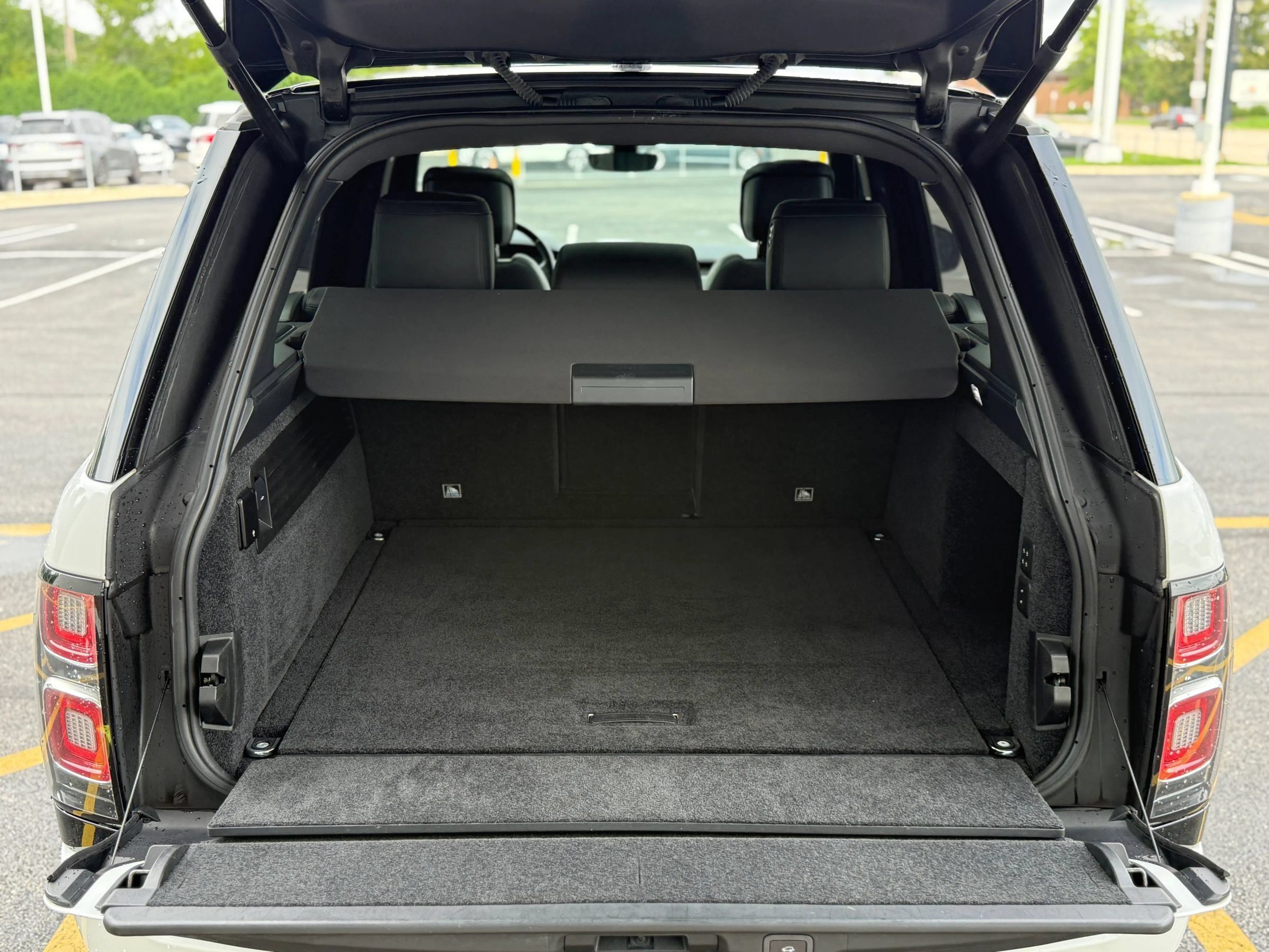 Used 2018 Land Rover Range Rover HSE AWD/4WD image 15