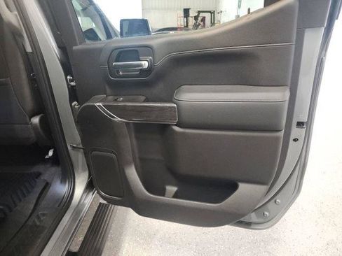 Used 2020 Chevrolet Silverado 1500 LTZ w/ LTZ Plus Package AWD/4WD image 17