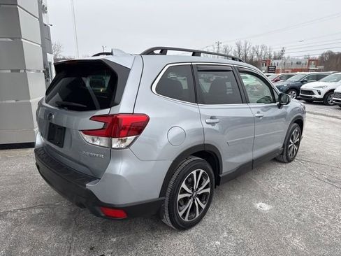 Used 2023 Subaru Forester Limited image 7