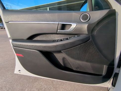 Used 2021 Hyundai Sonata SEL image 12