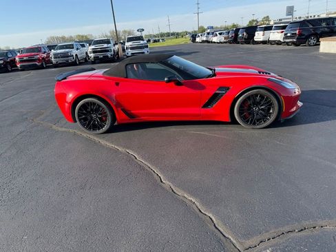 Used 2015 Chevrolet Corvette Z06 w/ 3LZ Preferred Equipment Group RWD image 4